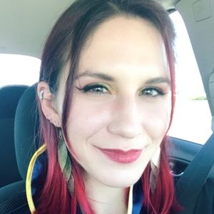 Meet your Posher, Eva